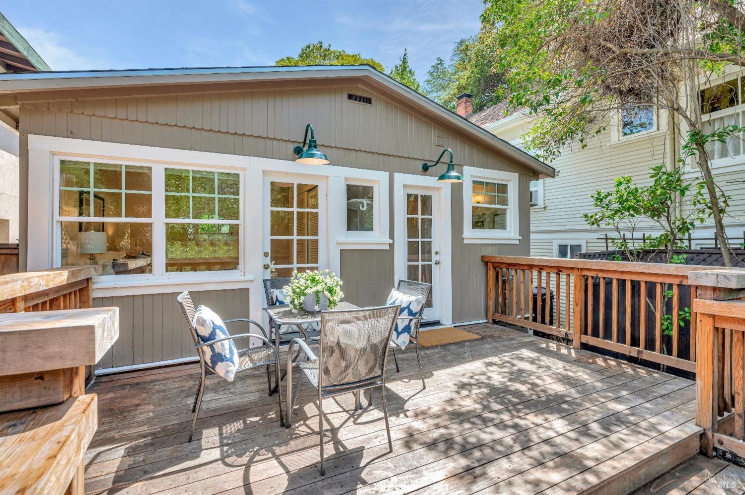 Detail Gallery Image 19 of 34 For 44 Magnolia Ave, San Anselmo,  CA 94960 - 2 Beds | 1 Baths