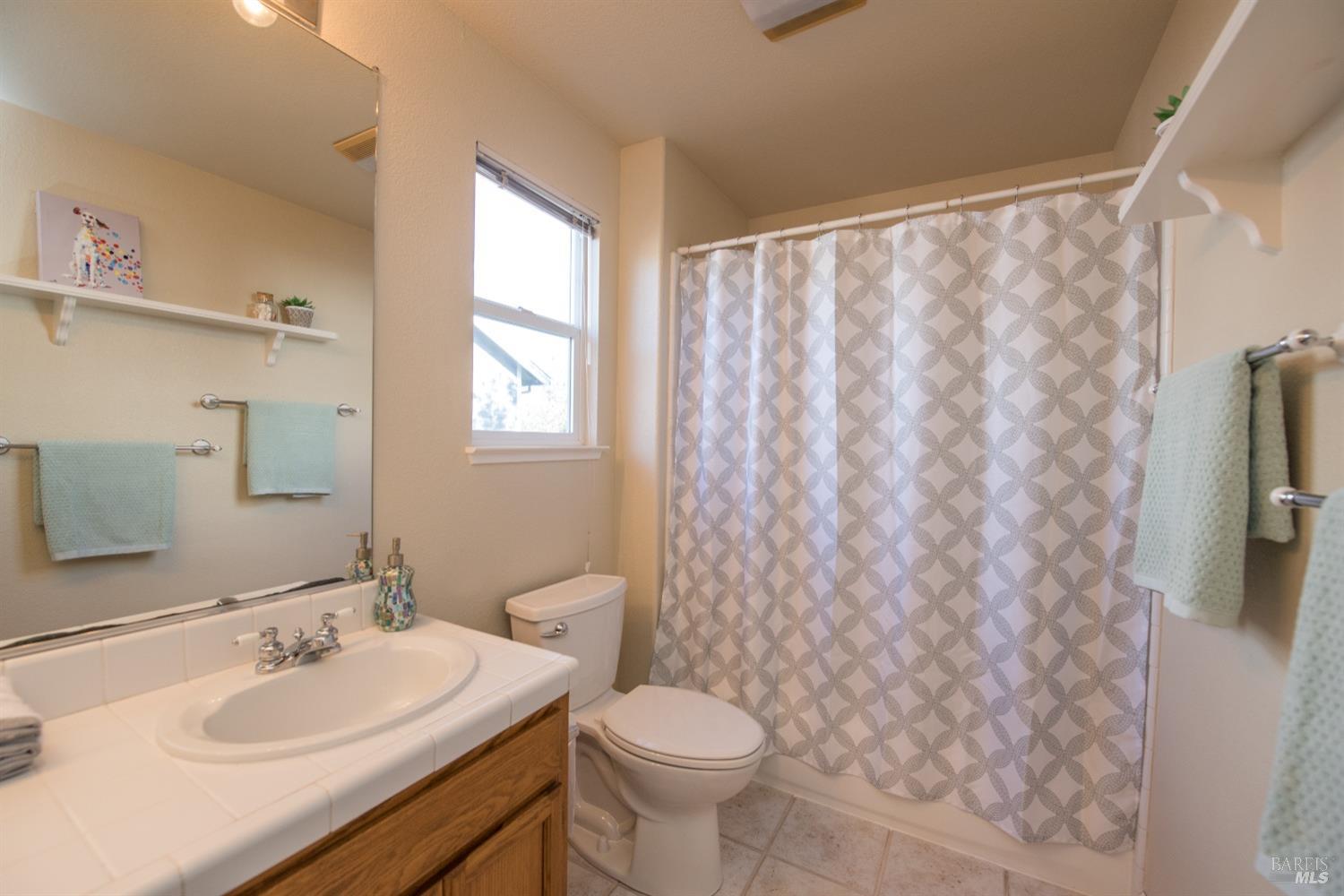 Detail Gallery Image 39 of 49 For 5730 Raters Dr, Santa Rosa,  CA 95409 - 4 Beds | 2/1 Baths