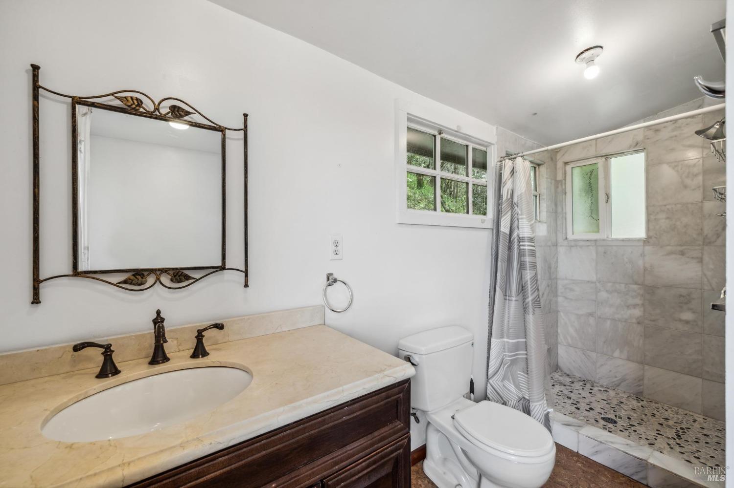 Detail Gallery Image 22 of 31 For 153 Ridge Rd, Fairfax,  CA 94930 - 1 Beds | 1 Baths