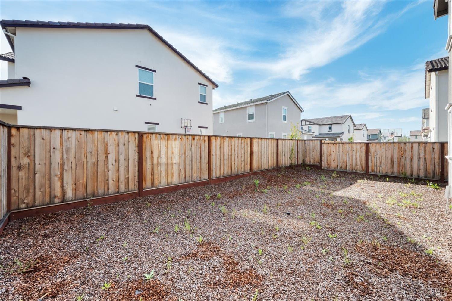 Detail Gallery Image 25 of 28 For 6050 Oxford Pl, Rohnert Park,  CA 94928 - 4 Beds | 2/1 Baths