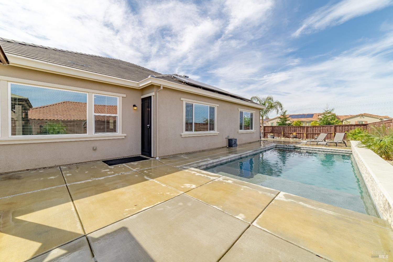 Detail Gallery Image 39 of 52 For 292 Rolling Sage Cir, Vacaville,  CA 95688 - 4 Beds | 2/1 Baths