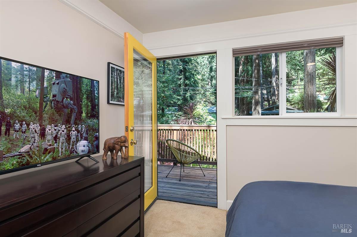 Detail Gallery Image 24 of 60 For 14550 Old Cazadero Rd, Guerneville,  CA 95446 - 3 Beds | 2 Baths
