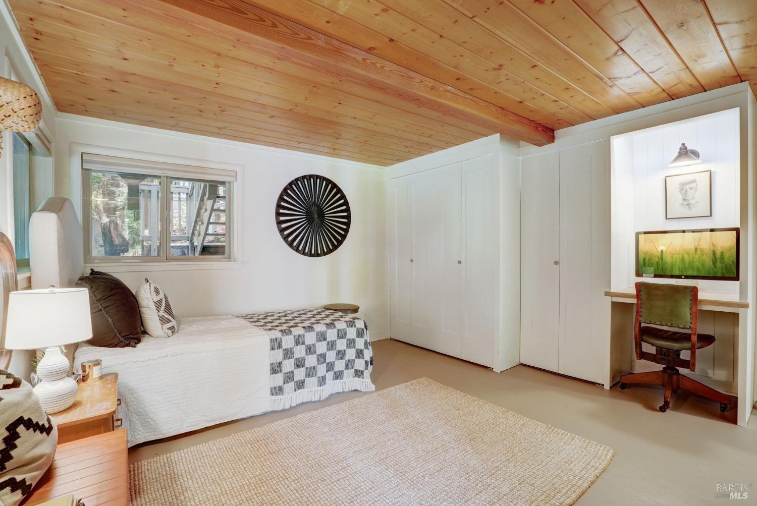 Detail Gallery Image 21 of 43 For 3035 Cazadero Hwy, Cazadero,  CA 95421 - 2 Beds | 1/1 Baths