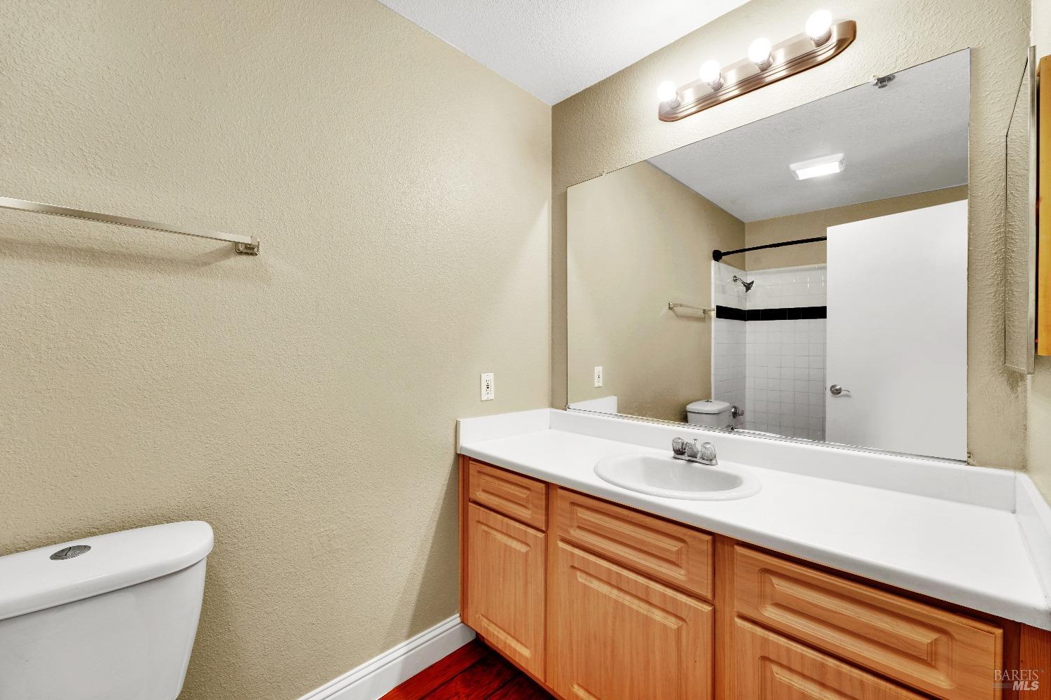 Detail Gallery Image 7 of 11 For 1201 Glen Cove Pkwy #715,  Vallejo,  CA 94591 - 1 Beds | 1 Baths