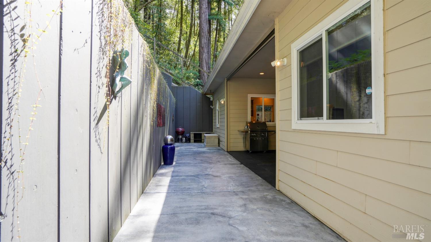 Detail Gallery Image 27 of 53 For 15047 Drake Rd, Guerneville,  CA 95446 - 3 Beds | 2/1 Baths