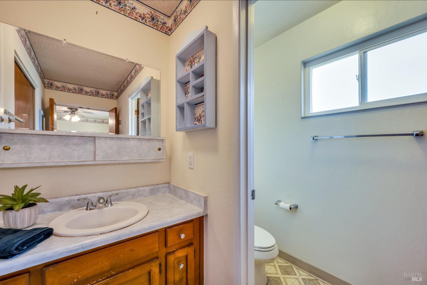 Detail Gallery Image 21 of 37 For 3901 N Dunhill St, Napa,  CA 94558 - 4 Beds | 2 Baths