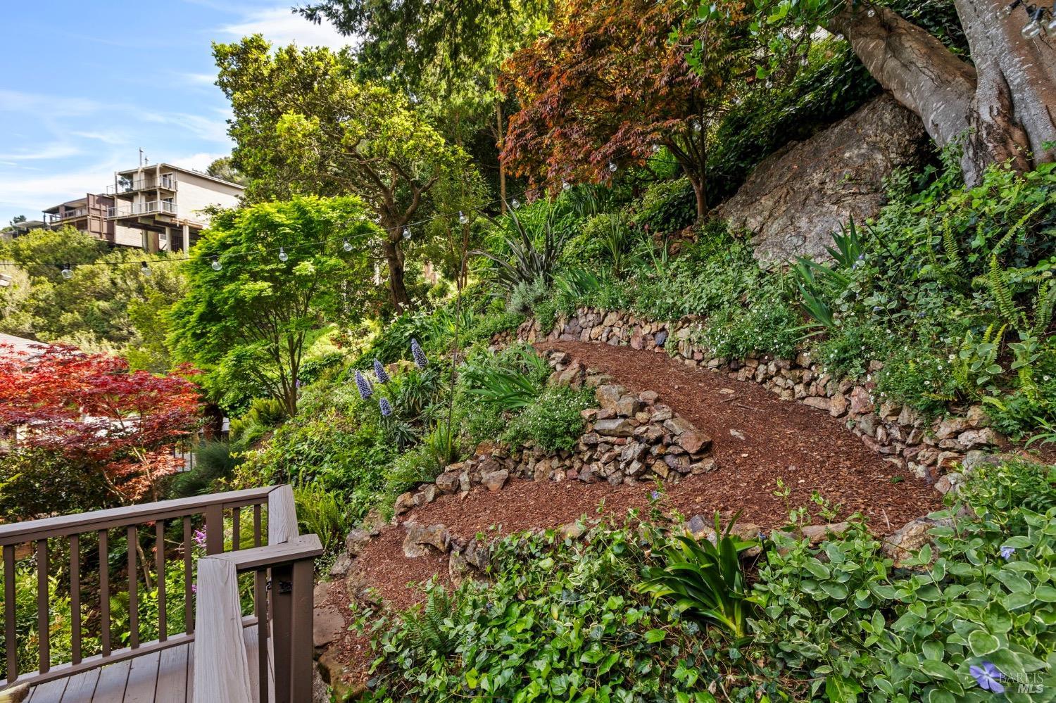 Detail Gallery Image 22 of 29 For 69 Crescent Ave, Sausalito,  CA 94965 - 2 Beds | 2/1 Baths