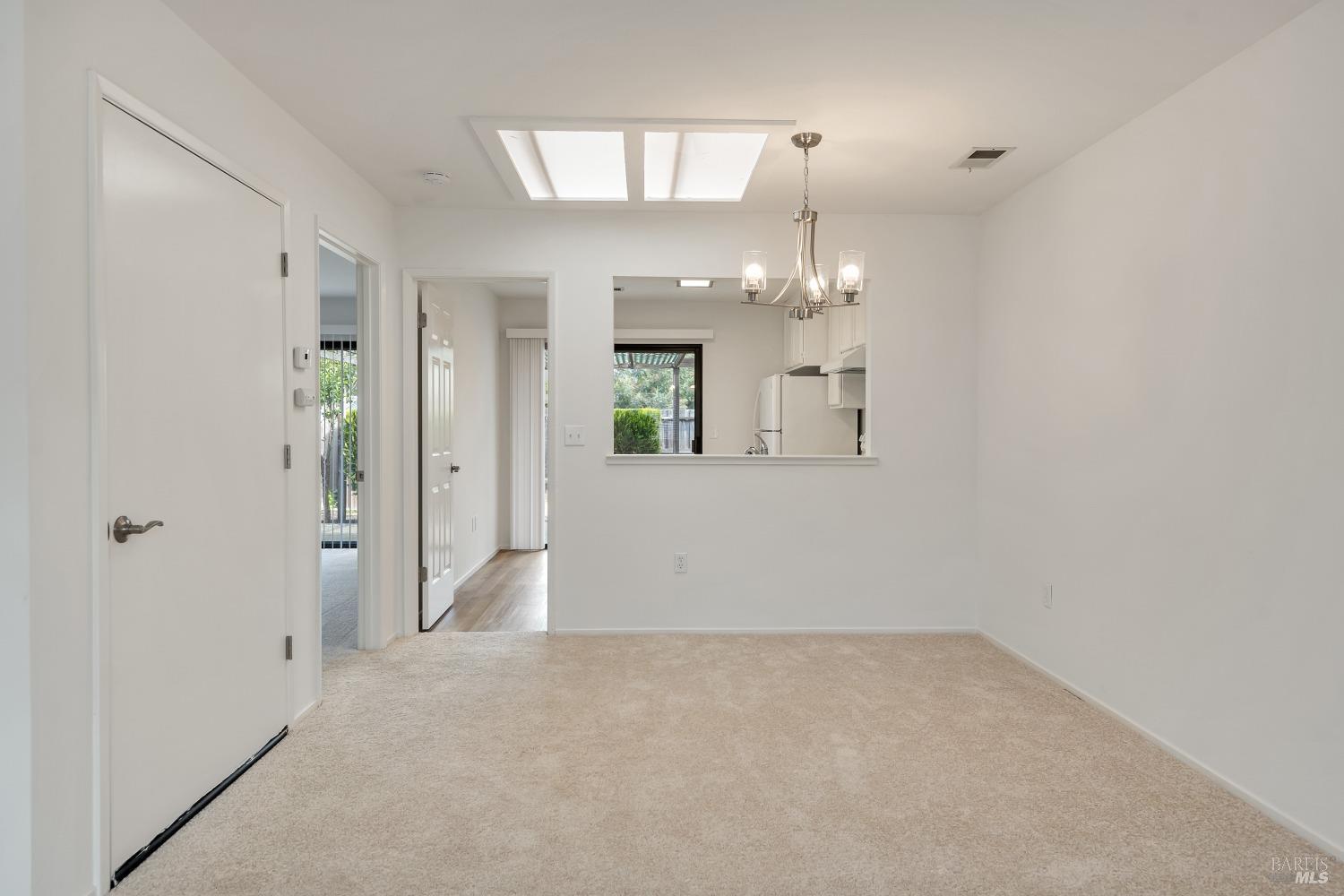 Detail Gallery Image 5 of 24 For 920 Fifth St #V,  Sonoma,  CA 95476 - 1 Beds | 1 Baths