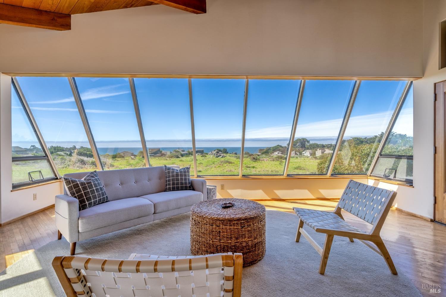 Detail Gallery Image 8 of 89 For 35416 Sea Gate Rd, The Sea Ranch,  CA 95497 - 3 Beds | 2 Baths