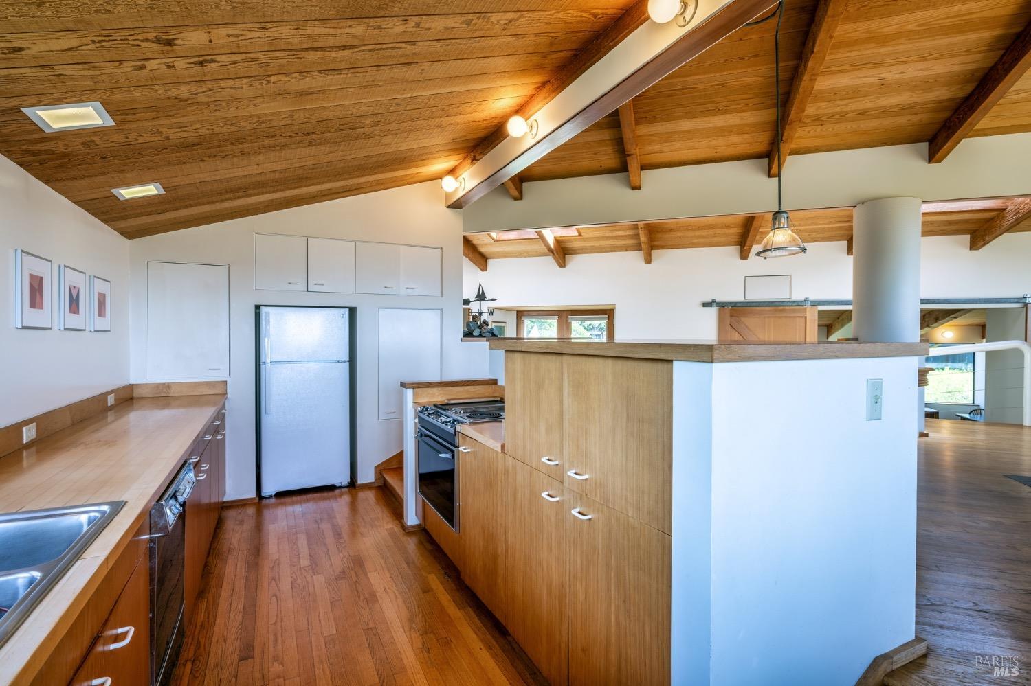 Detail Gallery Image 20 of 89 For 35416 Sea Gate Rd, The Sea Ranch,  CA 95497 - 3 Beds | 2 Baths