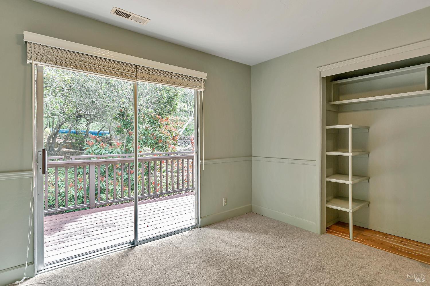 Detail Gallery Image 18 of 38 For 19 Harding Dr, Novato,  CA 94947 - 4 Beds | 2/1 Baths