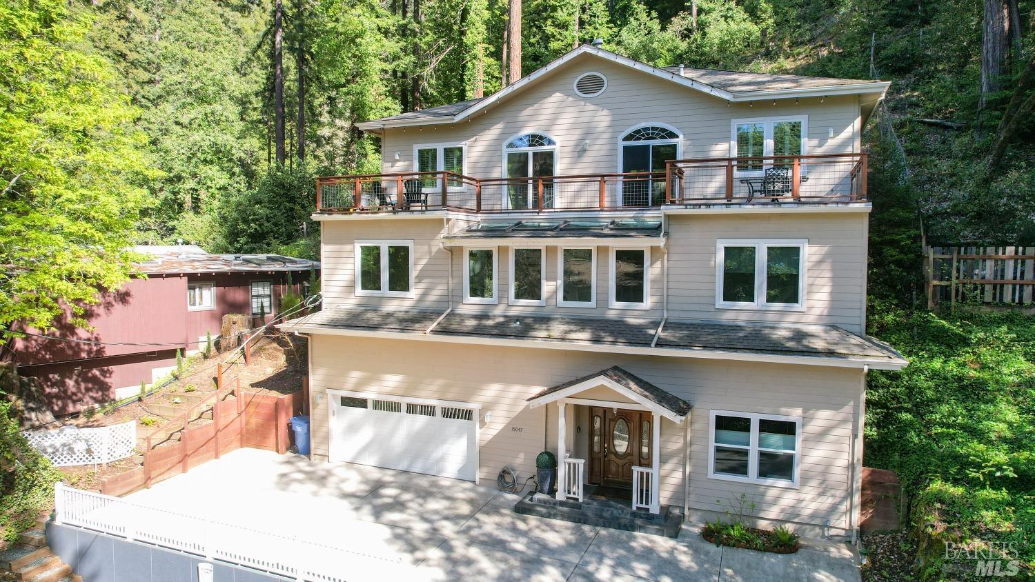 Detail Gallery Image 1 of 53 For 15047 Drake Rd, Guerneville,  CA 95446 - 3 Beds | 2/1 Baths