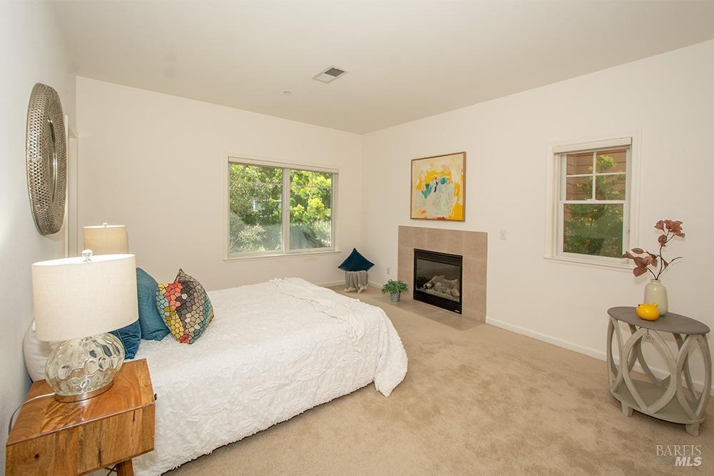 Detail Gallery Image 13 of 20 For 641 1st St, Sonoma,  CA 95476 - 2 Beds | 2/1 Baths