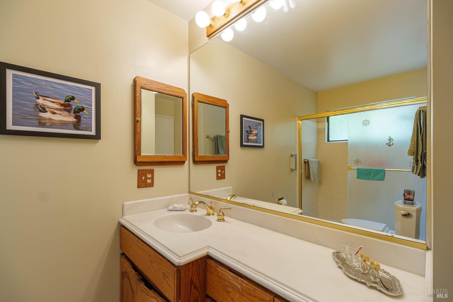 Detail Gallery Image 14 of 22 For 507 Indian Way, Novato,  CA 94949 - 3 Beds | 2 Baths