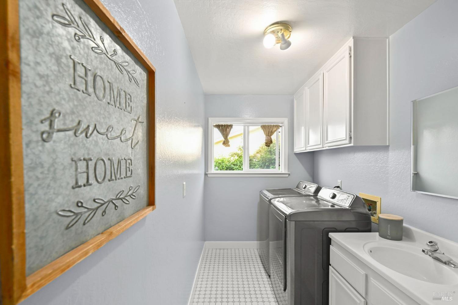 Detail Gallery Image 24 of 36 For 131 Panorama Dr, Benicia,  CA 94510 - 4 Beds | 2/1 Baths