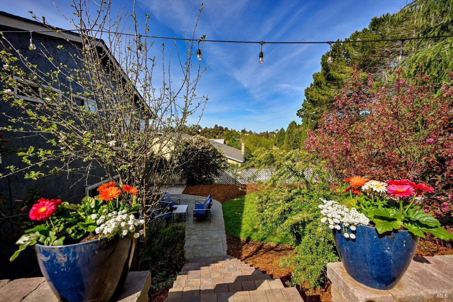 Detail Gallery Image 28 of 36 For 131 Panorama Dr, Benicia,  CA 94510 - 4 Beds | 2/1 Baths