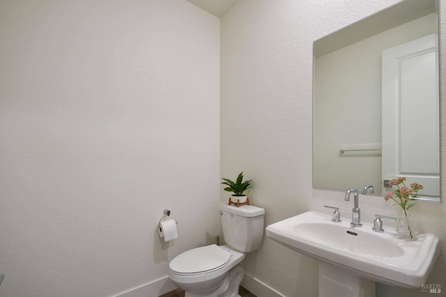 Detail Gallery Image 56 of 90 For 2400 Mandarin Dr, Fairfield,  CA 94533 - 4 Beds | 3/1 Baths