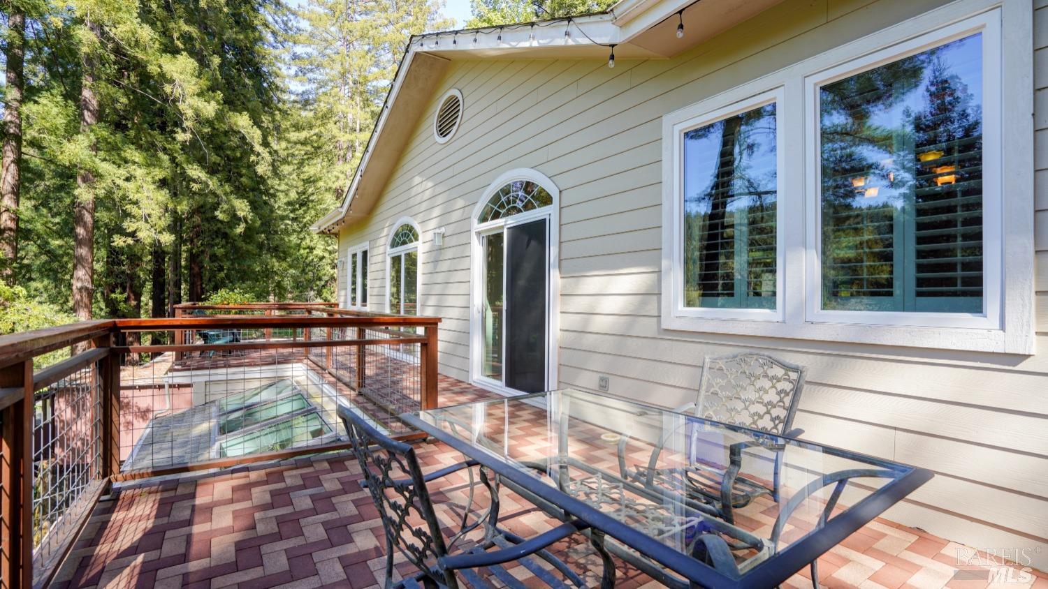 Detail Gallery Image 21 of 53 For 15047 Drake Rd, Guerneville,  CA 95446 - 3 Beds | 2/1 Baths