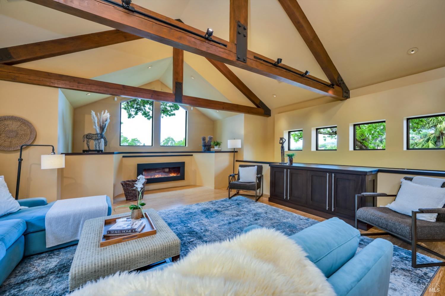 Detail Gallery Image 44 of 97 For 21 Burning Tree Ct, Napa,  CA 94558 - 4 Beds | 3/1 Baths