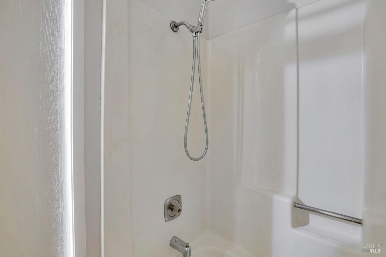 Detail Gallery Image 27 of 33 For 749 Marsh Ct, Napa,  CA 94558 - 2 Beds | 1/1 Baths