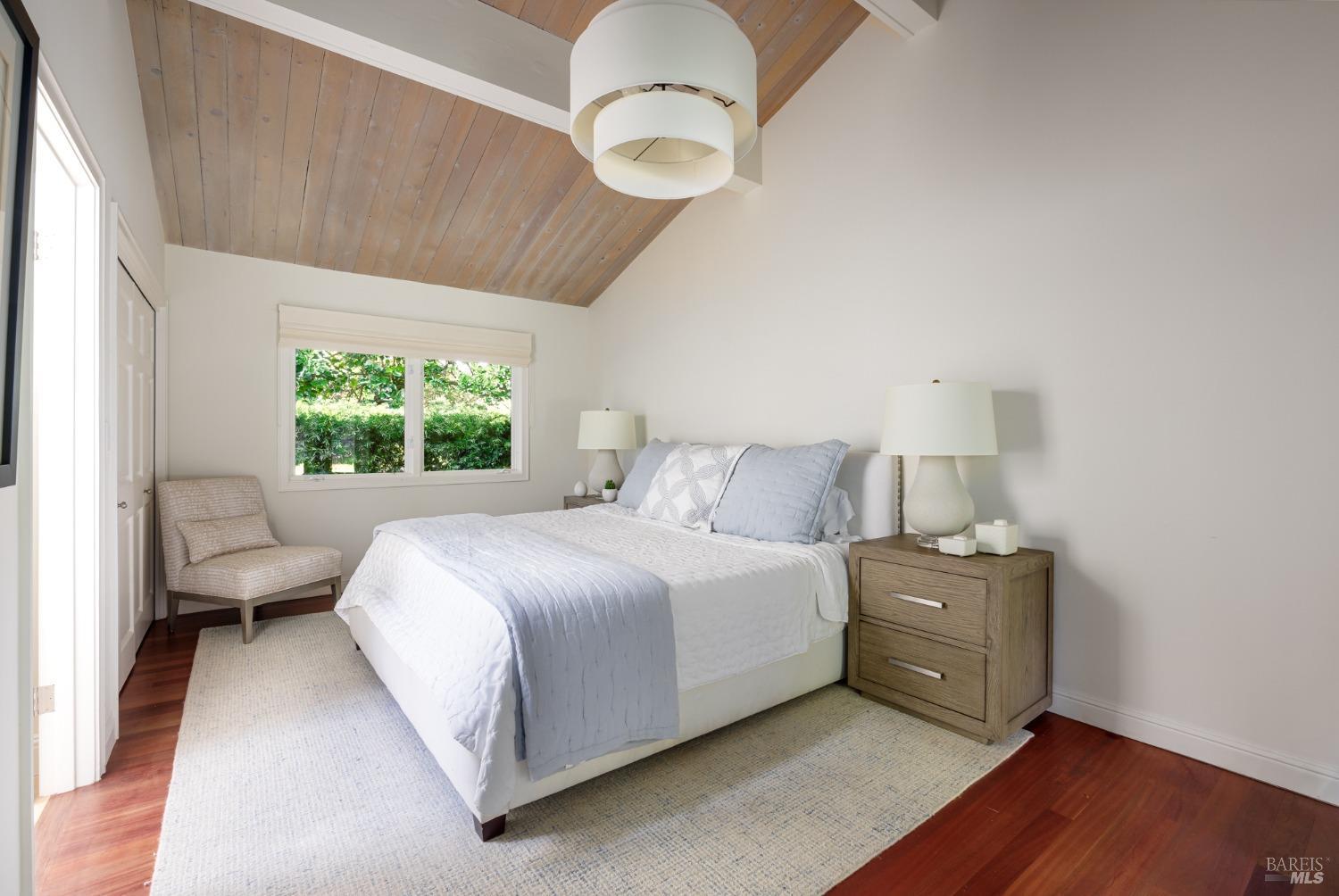 Detail Gallery Image 28 of 48 For 4 Rolling Hills Rd, Tiburon,  CA 94920 - 4 Beds | 4/1 Baths