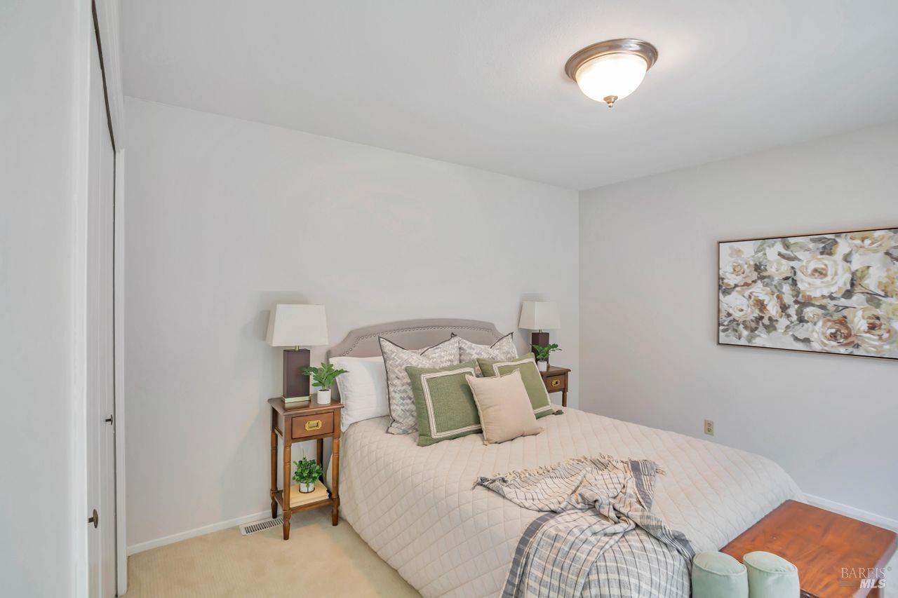 Detail Gallery Image 14 of 33 For 749 Marsh Ct, Napa,  CA 94558 - 2 Beds | 1/1 Baths