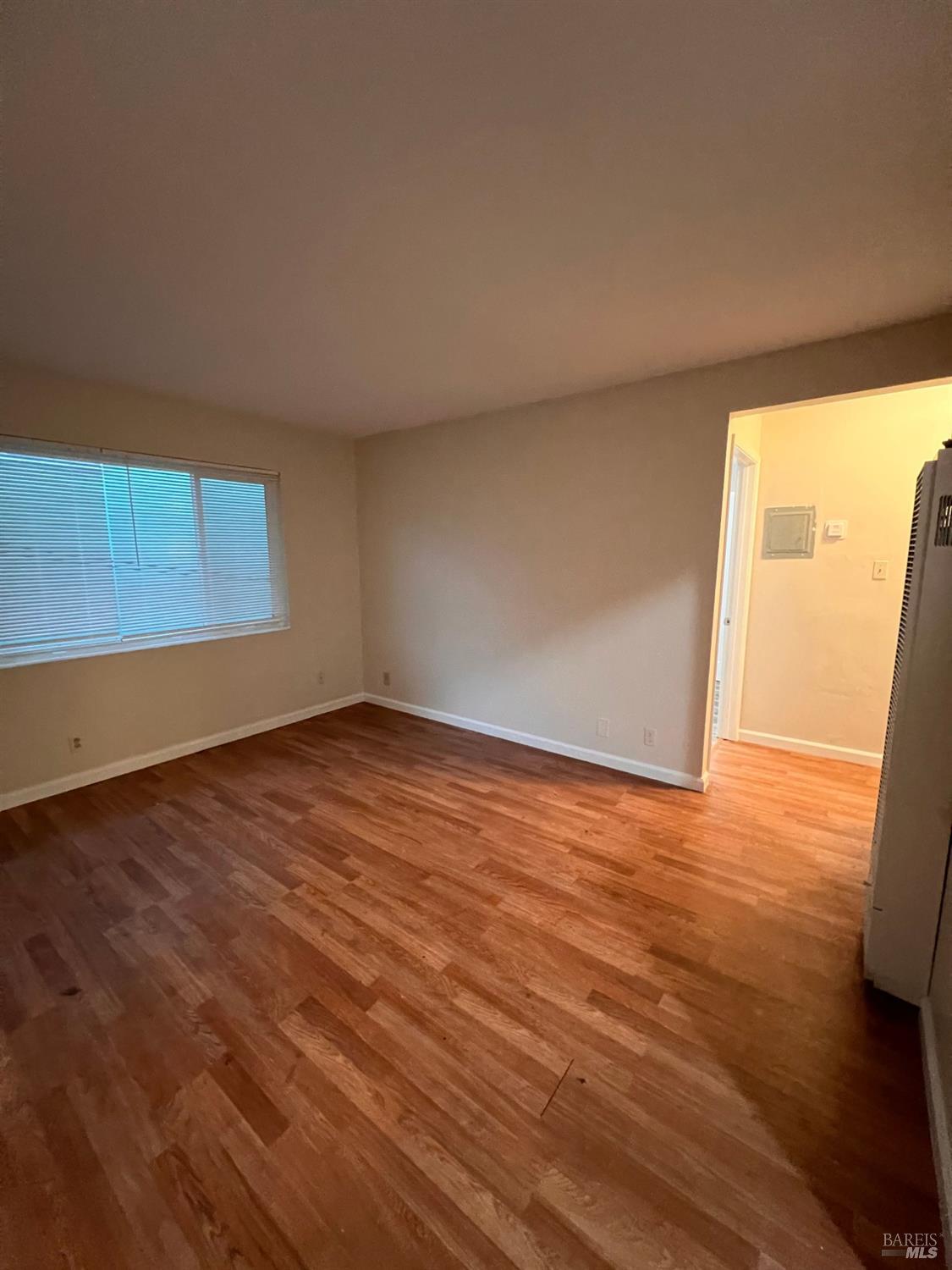 Detail Gallery Image 7 of 10 For 9244 Macarthur Blvd #2,  Oakland,  CA 94612 - 1 Beds | 1 Baths