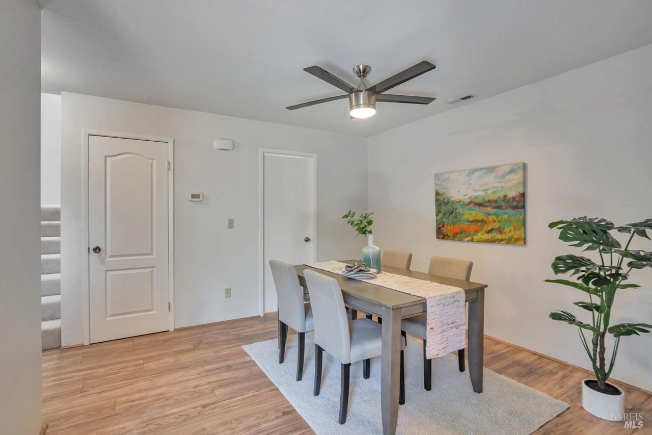 Detail Gallery Image 12 of 33 For 749 Marsh Ct, Napa,  CA 94558 - 2 Beds | 1/1 Baths