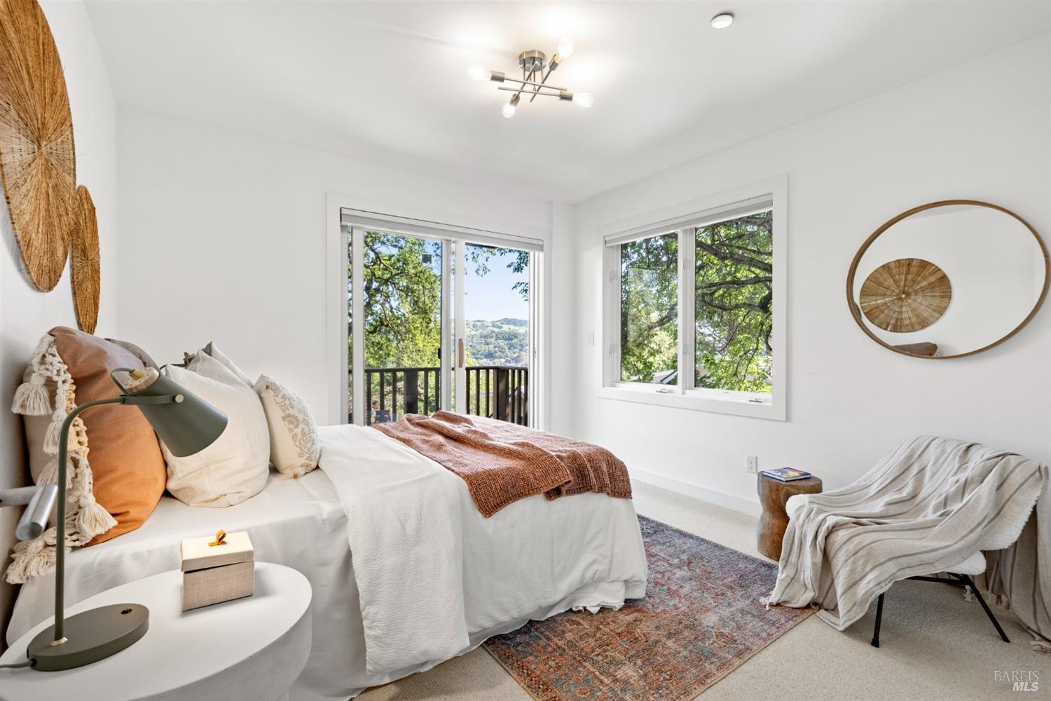 Detail Gallery Image 18 of 33 For 14 Spruce Ave, San Anselmo,  CA 94960 - 3 Beds | 2/1 Baths