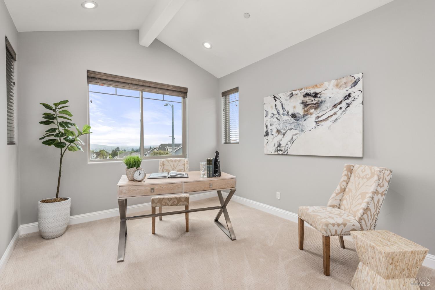 Detail Gallery Image 27 of 34 For 1908 Fountainview Cir, Santa Rosa,  CA 95403 - 5 Beds | 3/1 Baths