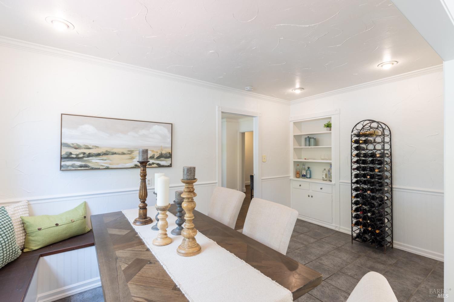 Detail Gallery Image 21 of 44 For 2073 W Park Ave, Napa,  CA 94558 - 3 Beds | 2 Baths
