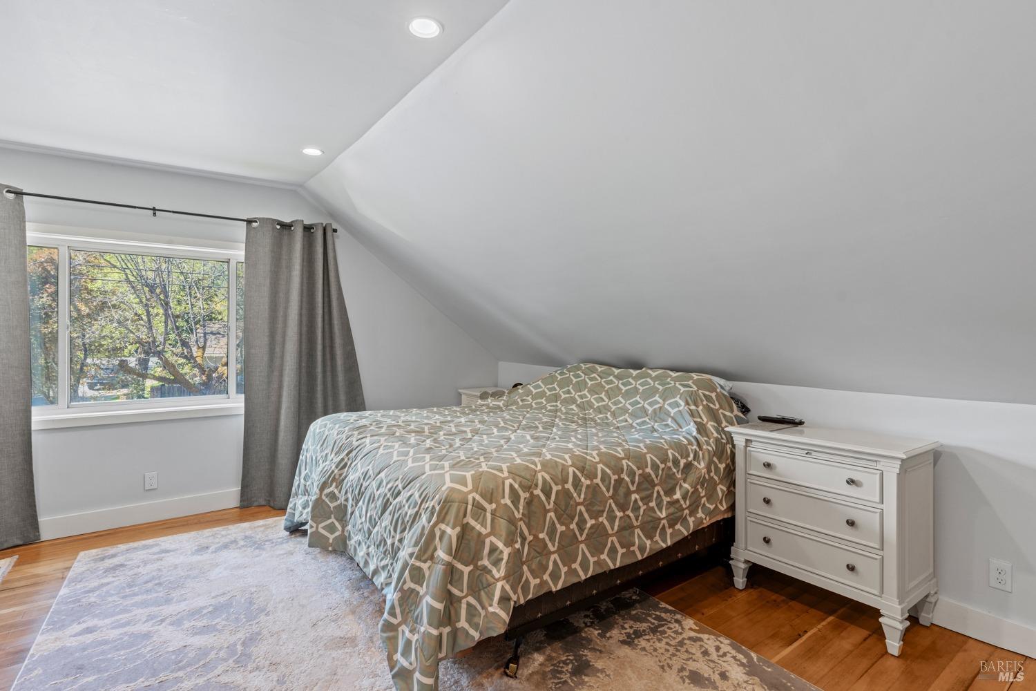 Detail Gallery Image 18 of 38 For 433 Park Blvd, Ukiah,  CA 95482 - 4 Beds | 2 Baths