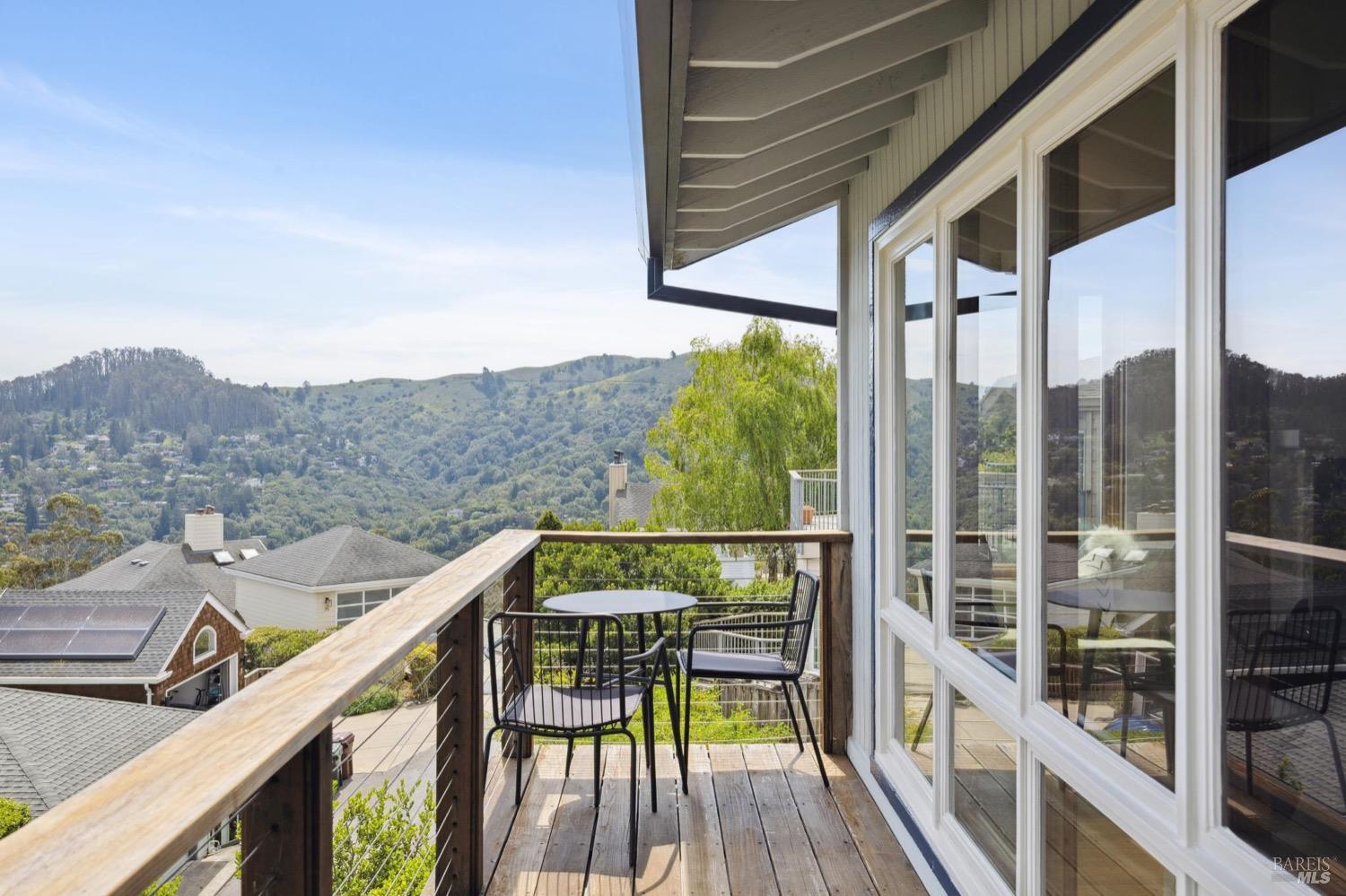 Detail Gallery Image 52 of 65 For 1243 Waterview Dr, Mill Valley,  CA 94941 - 5 Beds | 3/1 Baths