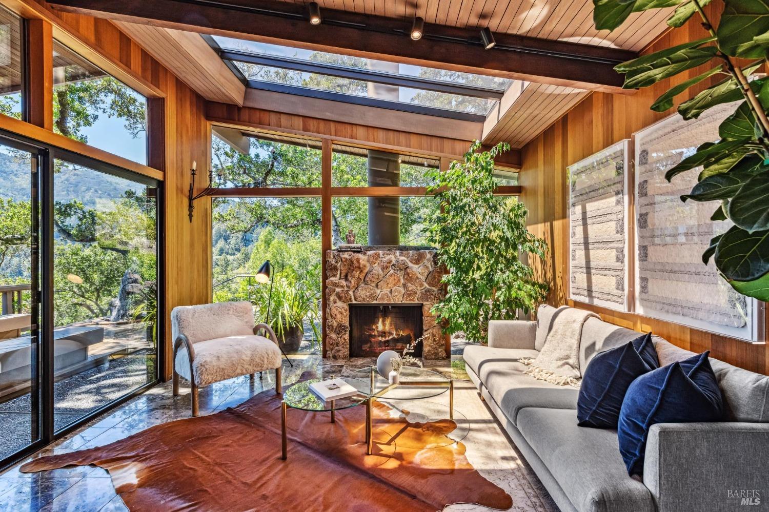 Detail Gallery Image 20 of 70 For 25 Rock Rd, Kentfield,  CA 94904 - 4 Beds | 2/1 Baths