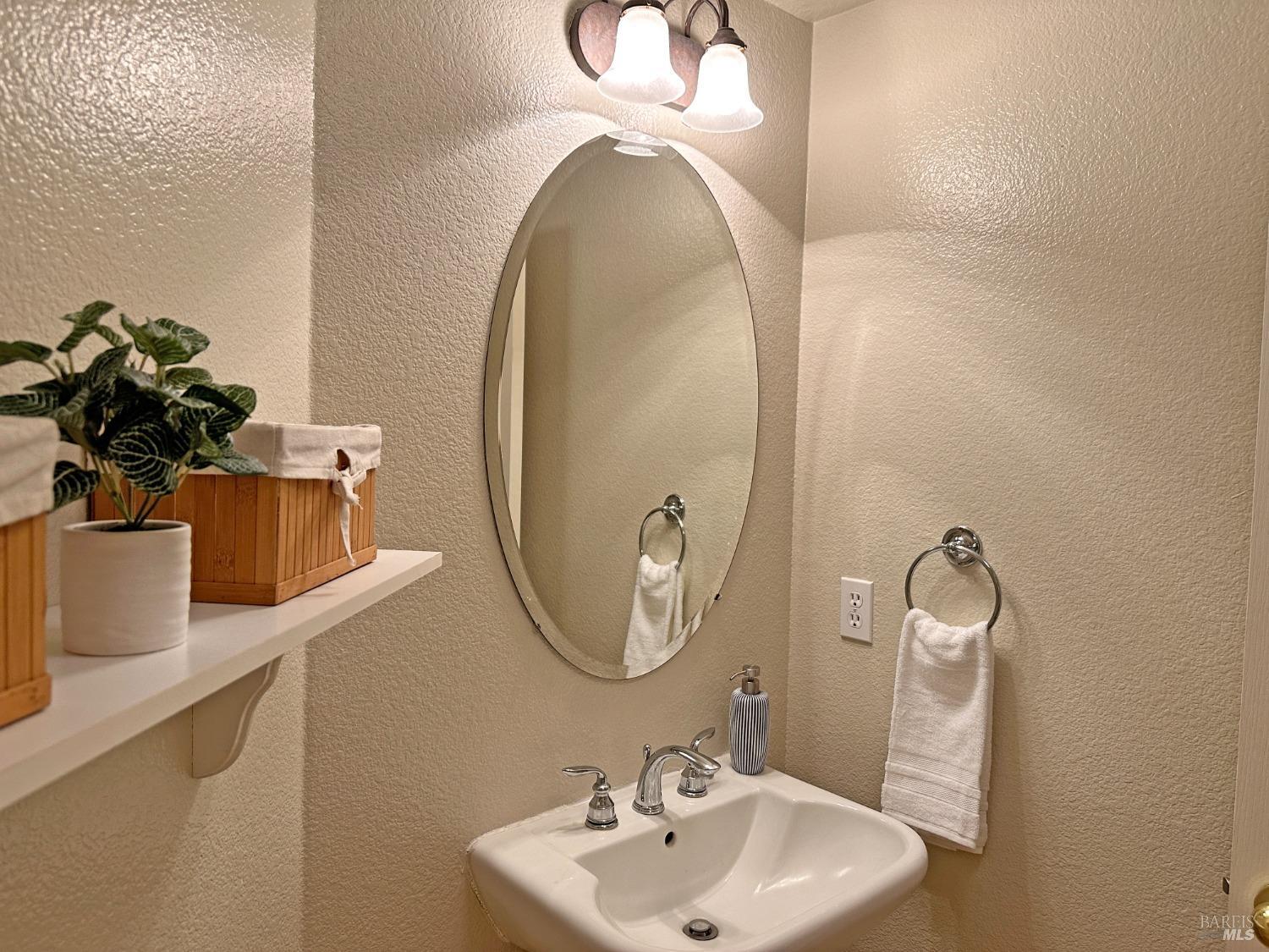 Detail Gallery Image 21 of 33 For 30 Pizarro Ave, Novato,  CA 94949 - 3 Beds | 2/1 Baths