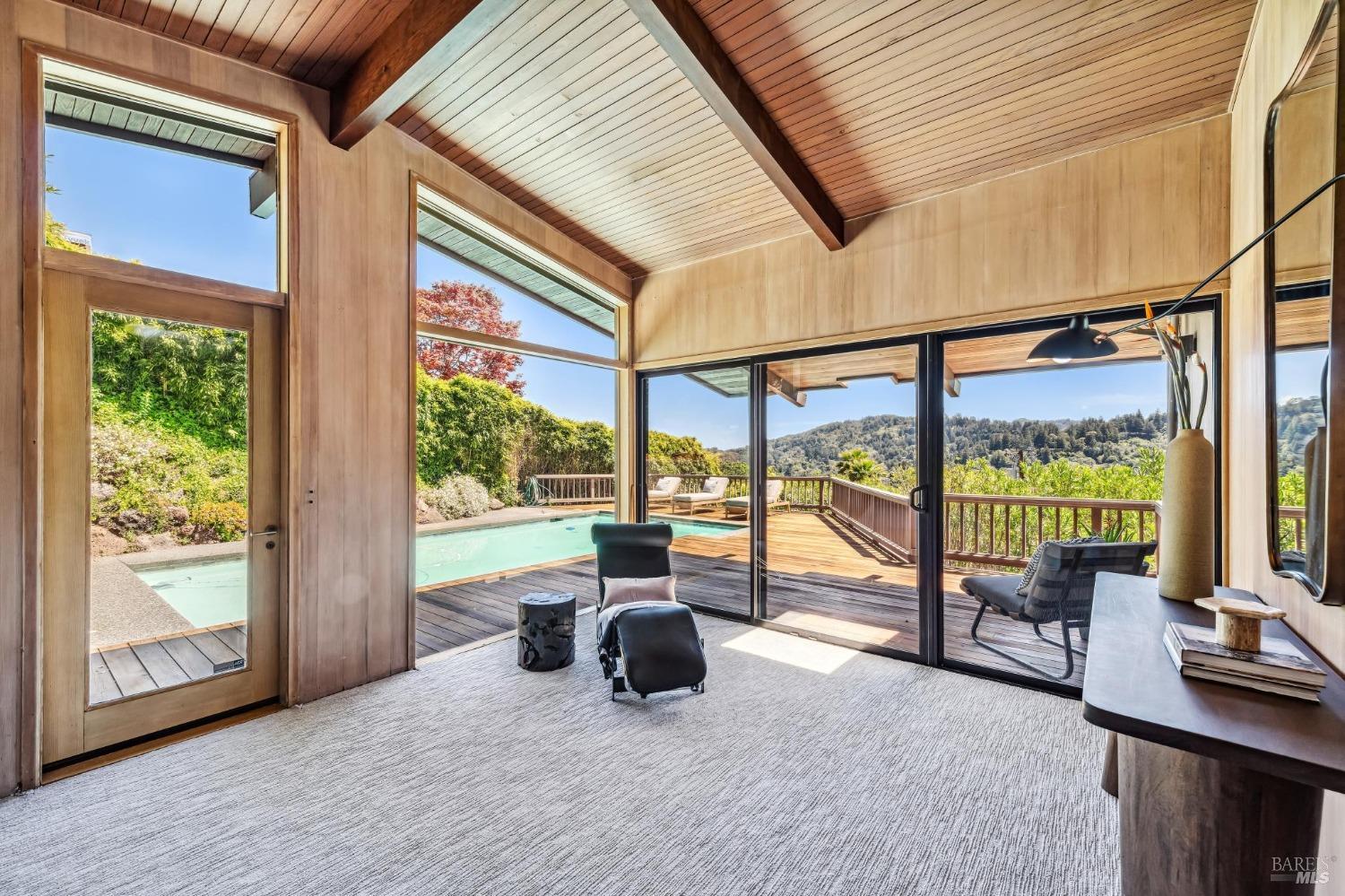 Detail Gallery Image 41 of 70 For 25 Rock Rd, Kentfield,  CA 94904 - 4 Beds | 2/1 Baths