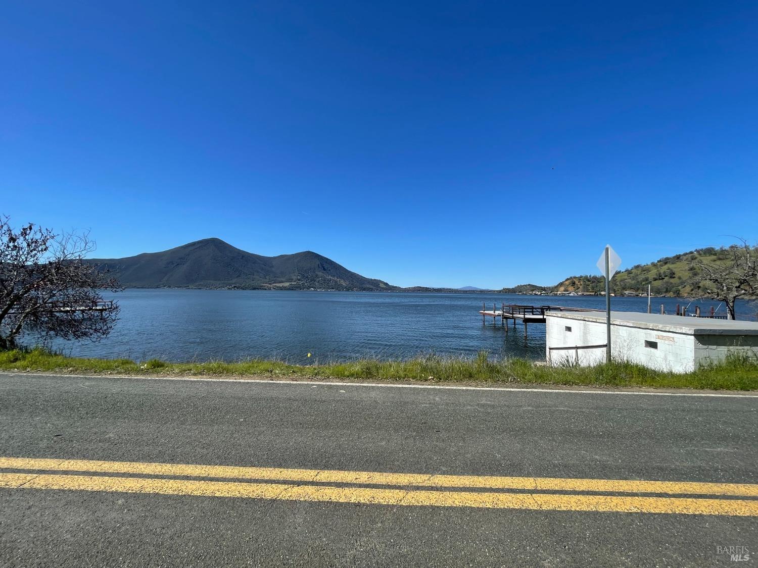 Photo of 2841 Merced Ave in Clearlake, CA