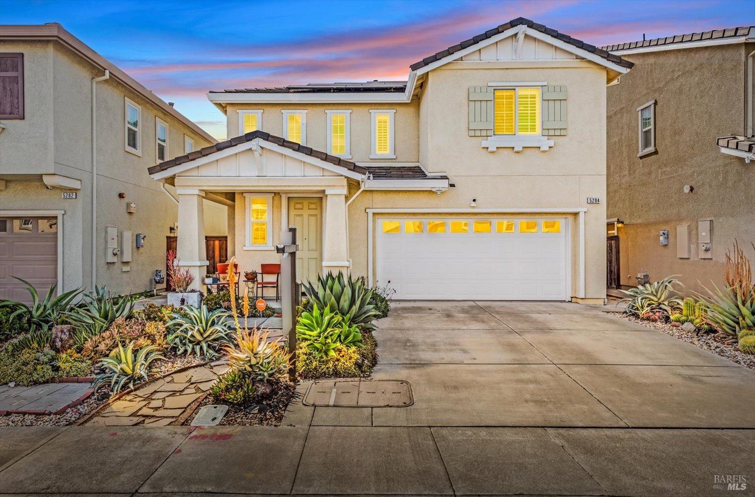 Detail Gallery Image 1 of 52 For 5284 Gramercy Cir, Fairfield,  CA 94533 - 3 Beds | 2/1 Baths