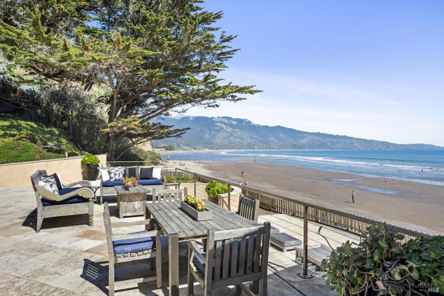 Detail Gallery Image 26 of 84 For 99 Brighton Ave, Bolinas,  CA 94924 - 3 Beds | 3/1 Baths