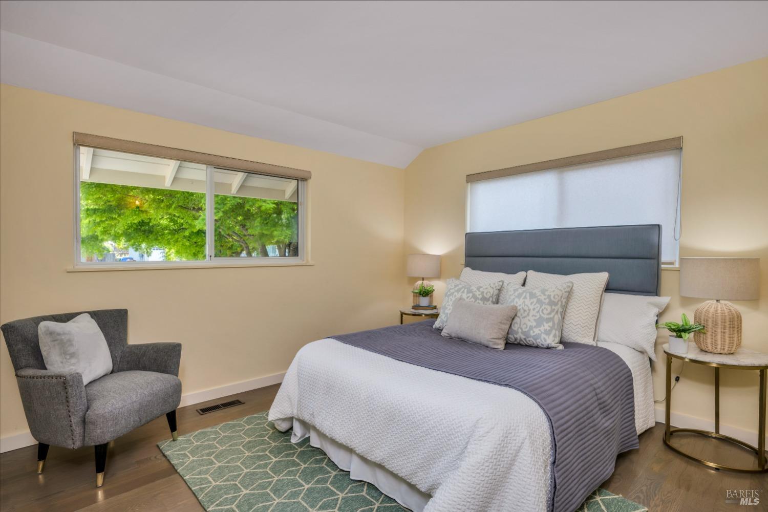 Detail Gallery Image 9 of 15 For 1124 Hudson Ave, Saint Helena,  CA 94574 - 3 Beds | 2 Baths