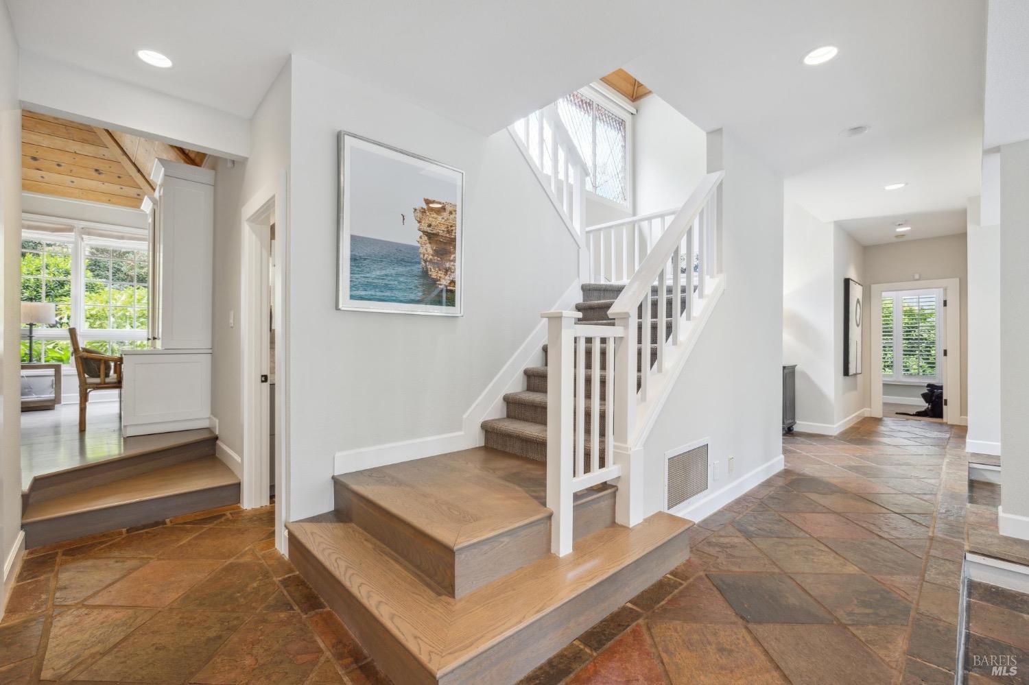 Detail Gallery Image 41 of 79 For 903 Marin Dr, Mill Valley,  CA 94941 - 6 Beds | 5/1 Baths