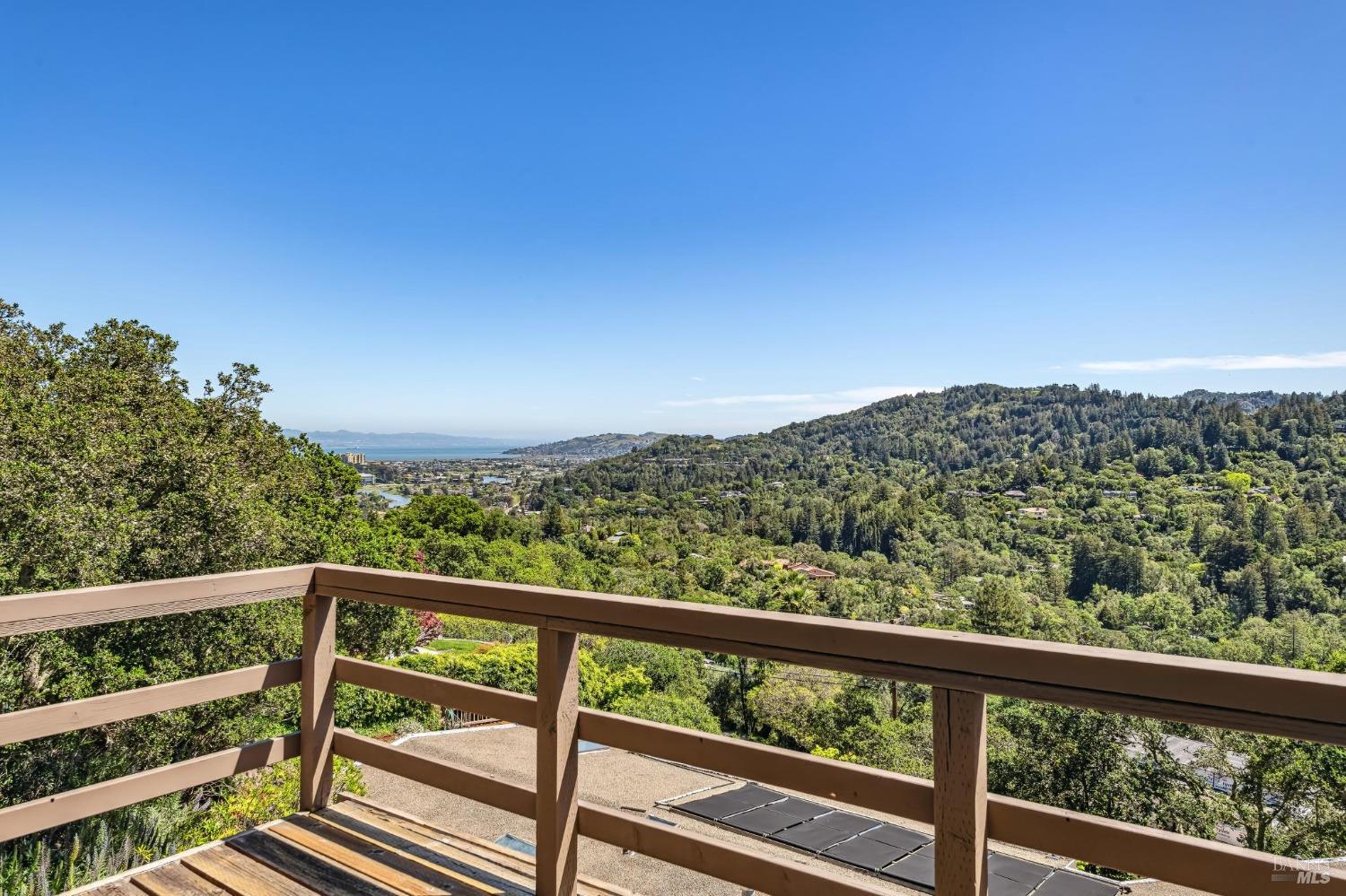 Detail Gallery Image 66 of 70 For 25 Rock Rd, Kentfield,  CA 94904 - 4 Beds | 2/1 Baths