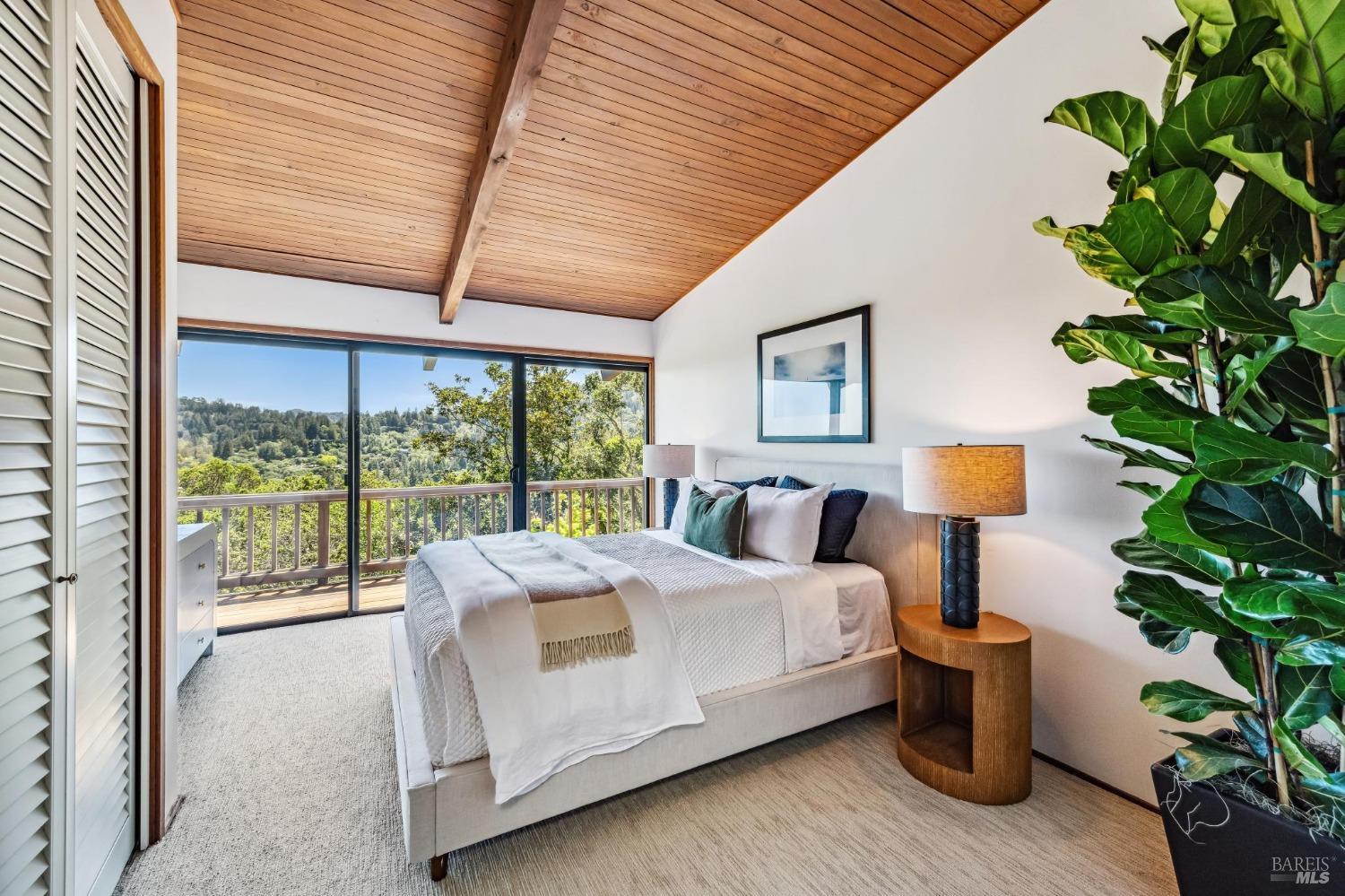 Detail Gallery Image 35 of 70 For 25 Rock Rd, Kentfield,  CA 94904 - 4 Beds | 2/1 Baths