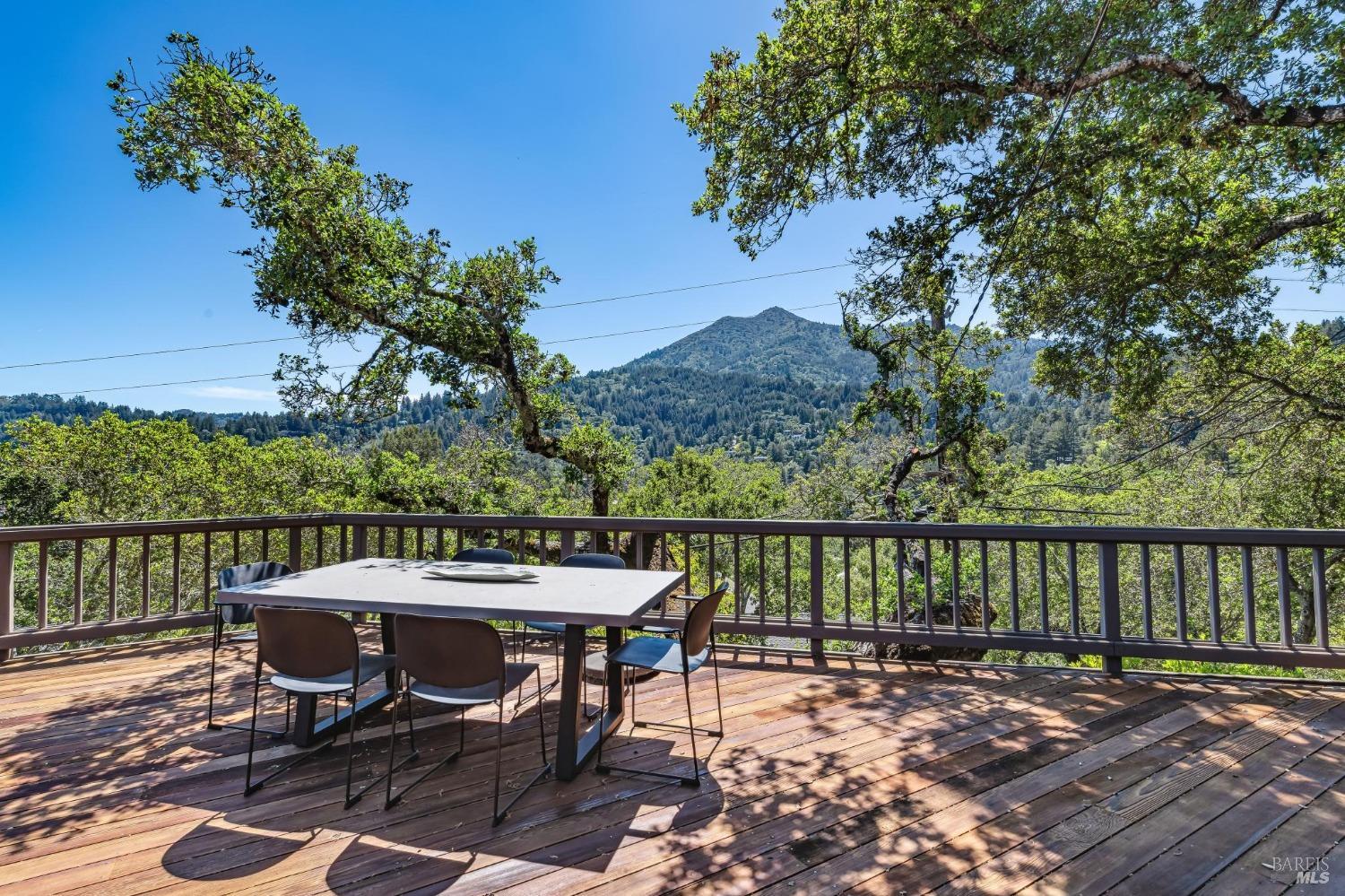 Detail Gallery Image 52 of 70 For 25 Rock Rd, Kentfield,  CA 94904 - 4 Beds | 2/1 Baths