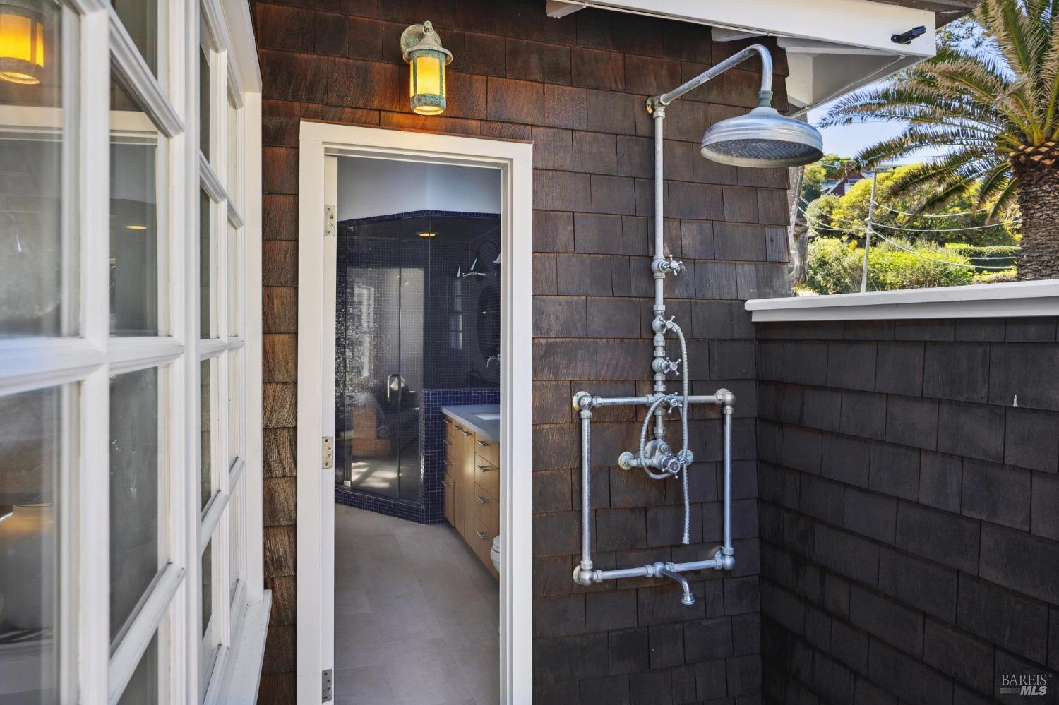 Detail Gallery Image 35 of 84 For 99 Brighton Ave, Bolinas,  CA 94924 - 3 Beds | 3/1 Baths