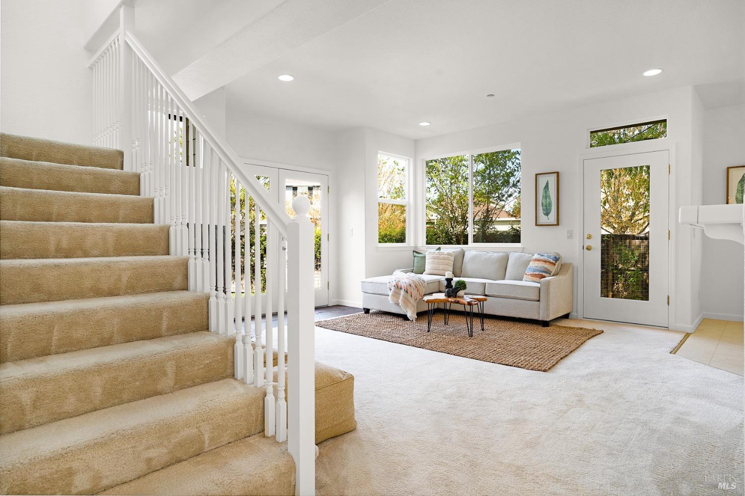 Detail Gallery Image 12 of 71 For 8384 Trione Cir, Windsor,  CA 95492 - 4 Beds | 2/1 Baths