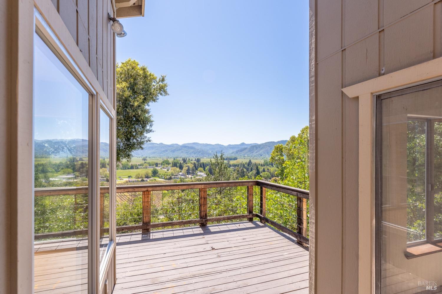 Detail Gallery Image 35 of 45 For 1380 Sanford Ranch Rd, Ukiah,  CA 95482 - 6 Beds | 3/1 Baths