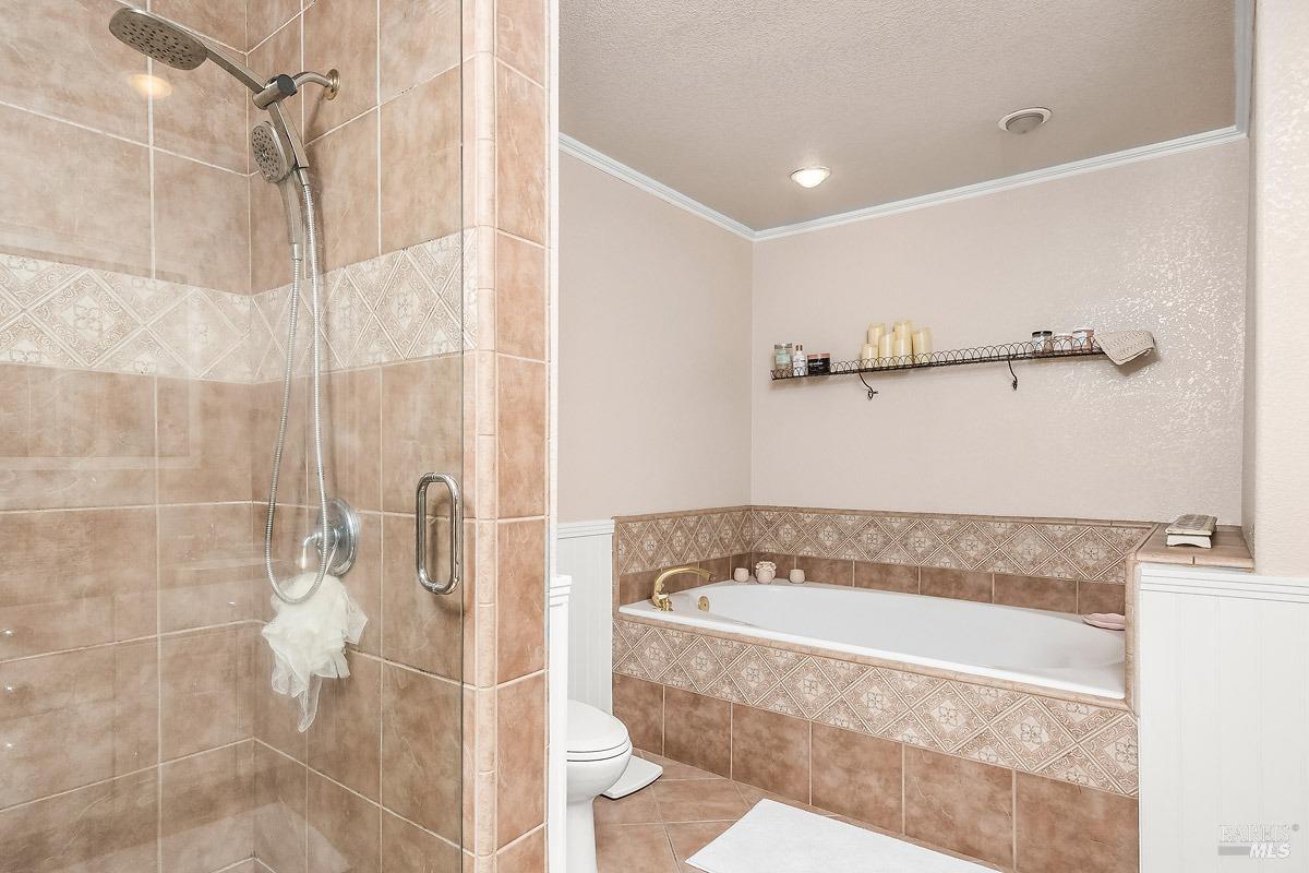 Detail Gallery Image 11 of 24 For 10 Plata Ct, Novato,  CA 94947 - 4 Beds | 2/1 Baths
