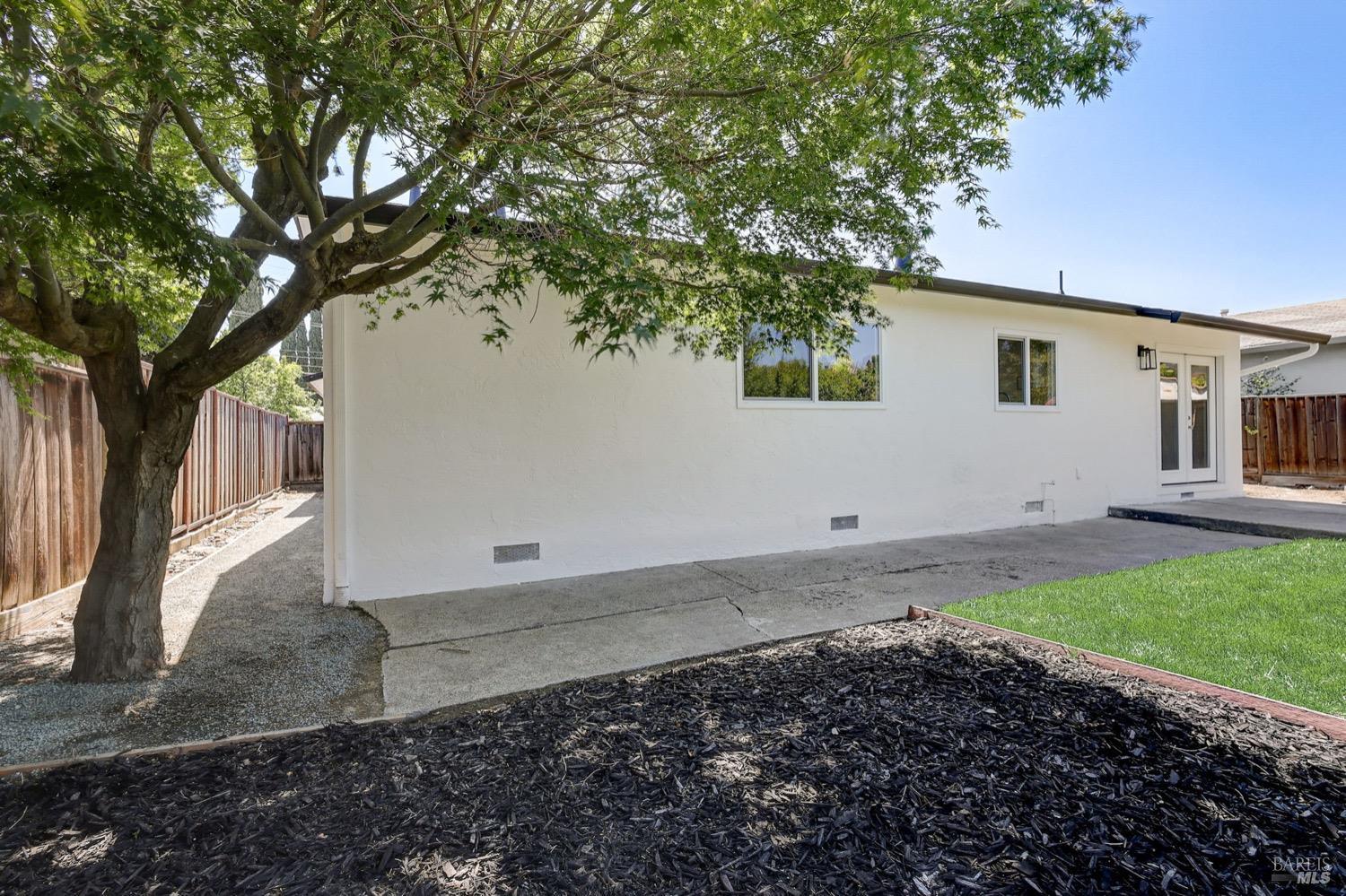 Detail Gallery Image 21 of 29 For 2218 Labrador St, Concord,  CA 94520 - 3 Beds | 2 Baths