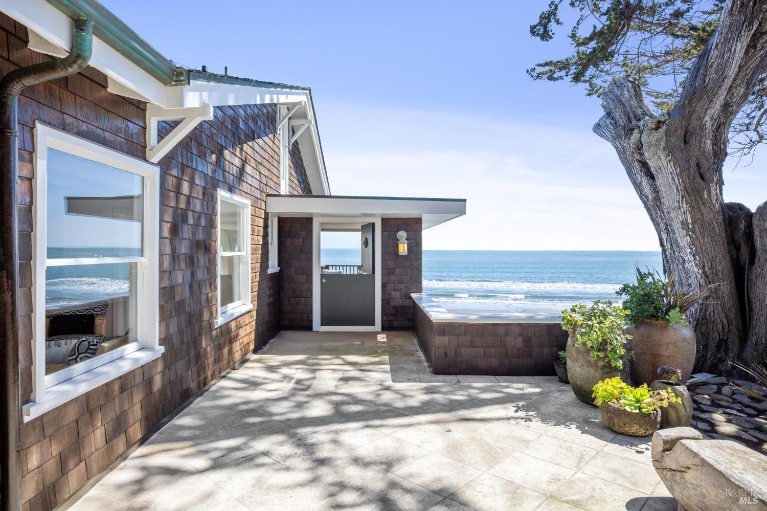 Detail Gallery Image 3 of 84 For 99 Brighton Ave, Bolinas,  CA 94924 - 3 Beds | 3/1 Baths